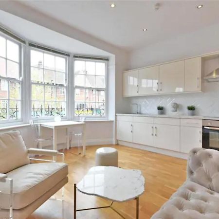 Luxury 3 Bed Apartment - Huge Outdoor Terrace & Amazing Transport Links London Ngoại thất bức ảnh