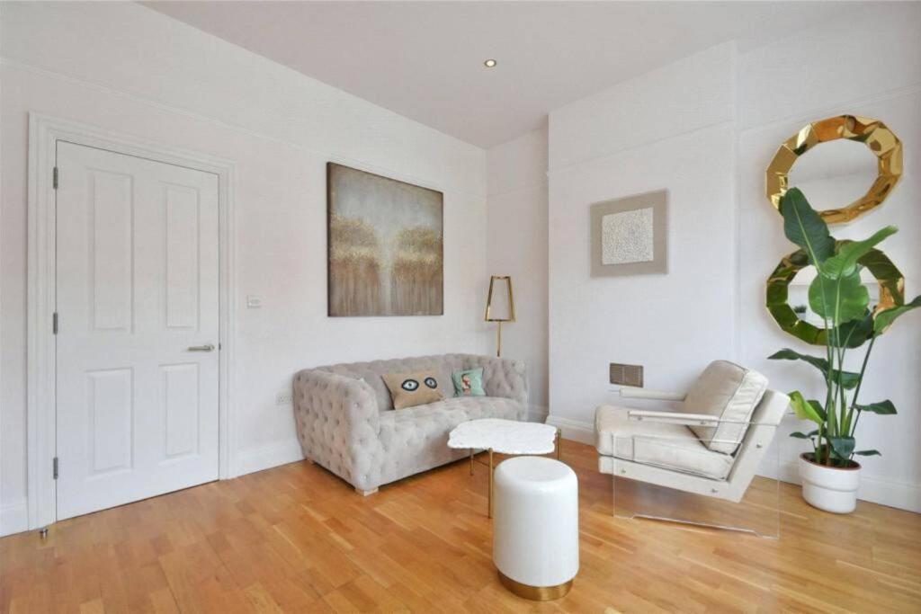 Luxury 3 Bed Apartment - Huge Outdoor Terrace & Amazing Transport Links London Ngoại thất bức ảnh