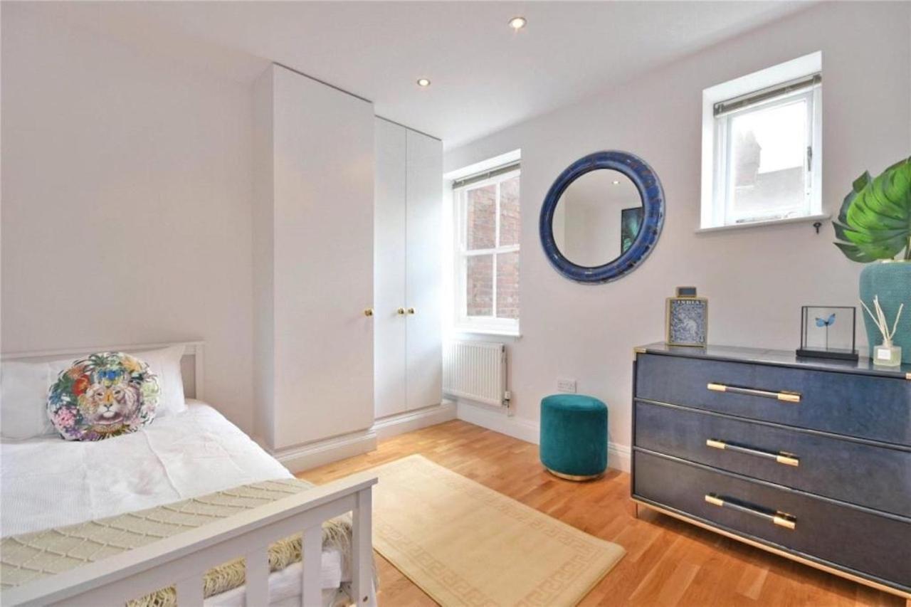 Luxury 3 Bed Apartment - Huge Outdoor Terrace & Amazing Transport Links London Ngoại thất bức ảnh